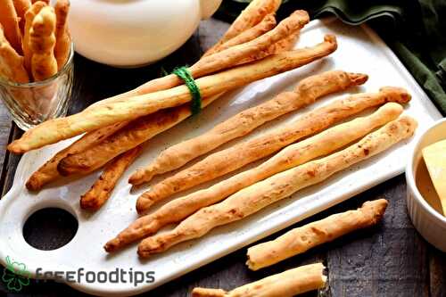 Grissini Breadsticks Recipe with Parmesan | FreeFoodTips.com