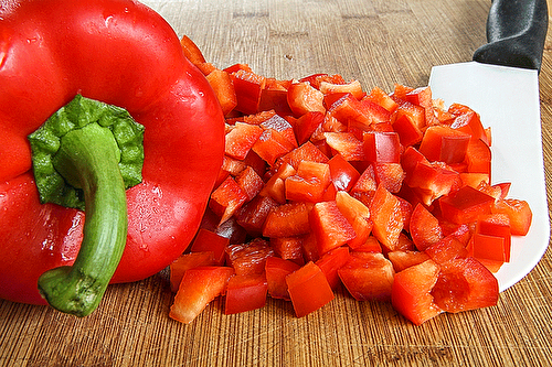 How to measure chopped bell pepper | FreeFoodTips.com