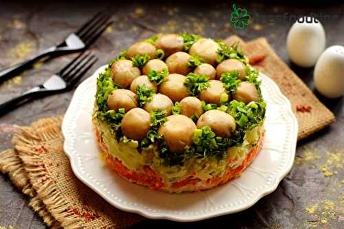 Layered Salad with Marinated Mushrooms | FreeFoodTips.com