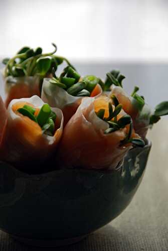 Smoked Salmon Green Beans Rolls with Grapefruit Dipping Sauce
