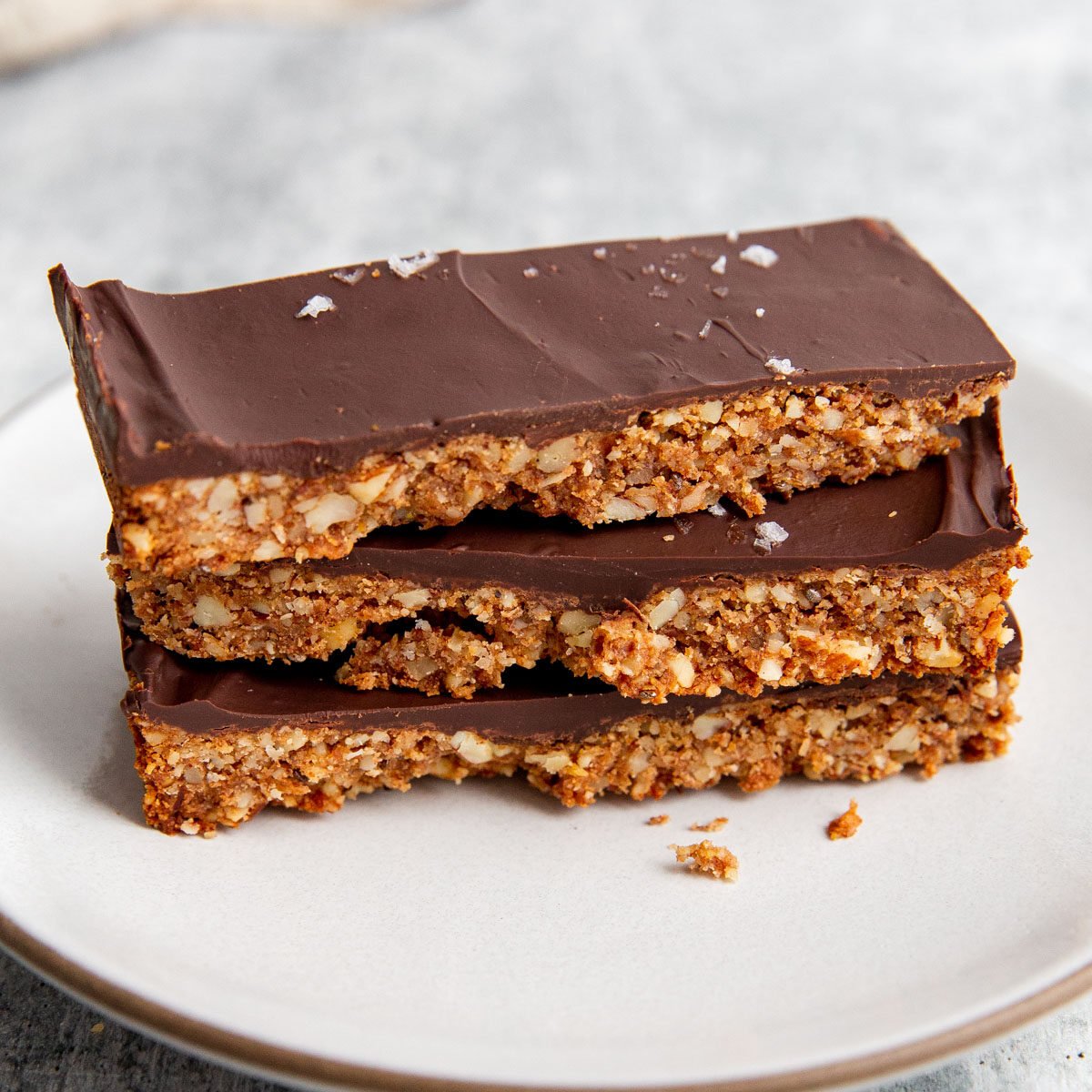 Grain-Free Granola Bars with Dark Chocolate (Protein-Packed)