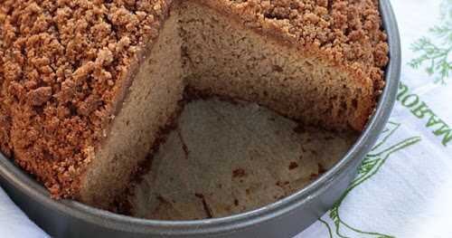Applesauce Cake with Cinnamon Crumb Topping 