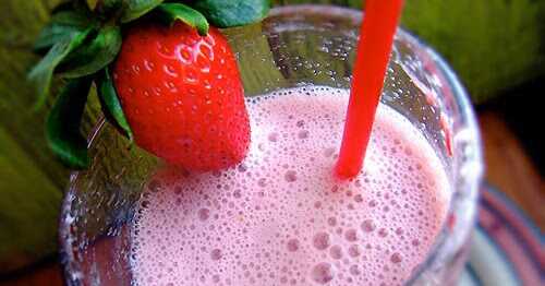 Strawberry Hemp Milk Smoothie