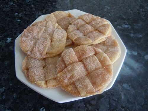 Cinnamon-Sugar Lattice Cookies