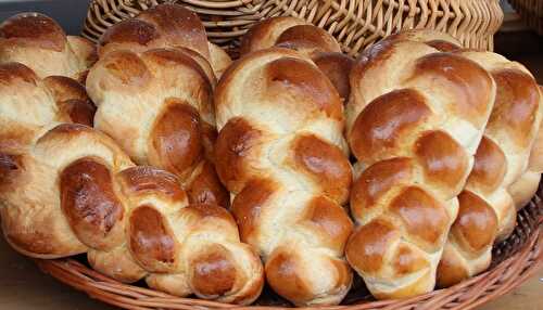 Classic Challah Bread