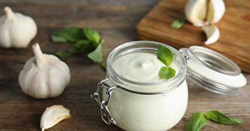 Easy Roasted Garlic Aioli