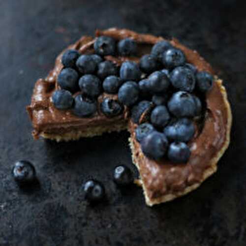 The Ultimate Raw Chocolate Cake