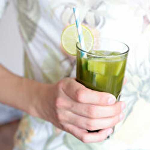 Matcha Iced Tea with Cucumber