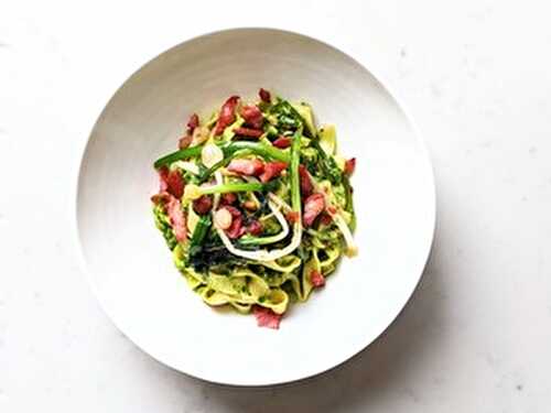 Tagliatelle with lardons and wild leeks