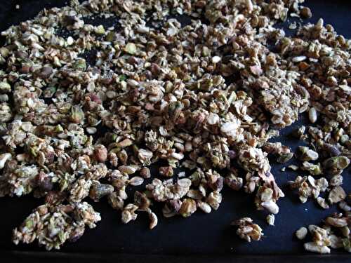 Savory pistachio granola