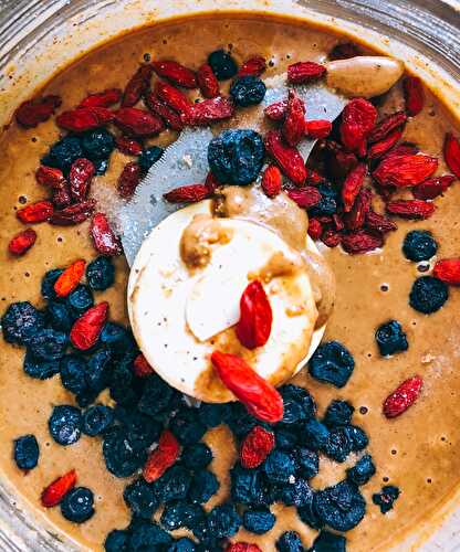 Walnut Butter with Blueberries, Goji Berries + Vanilla