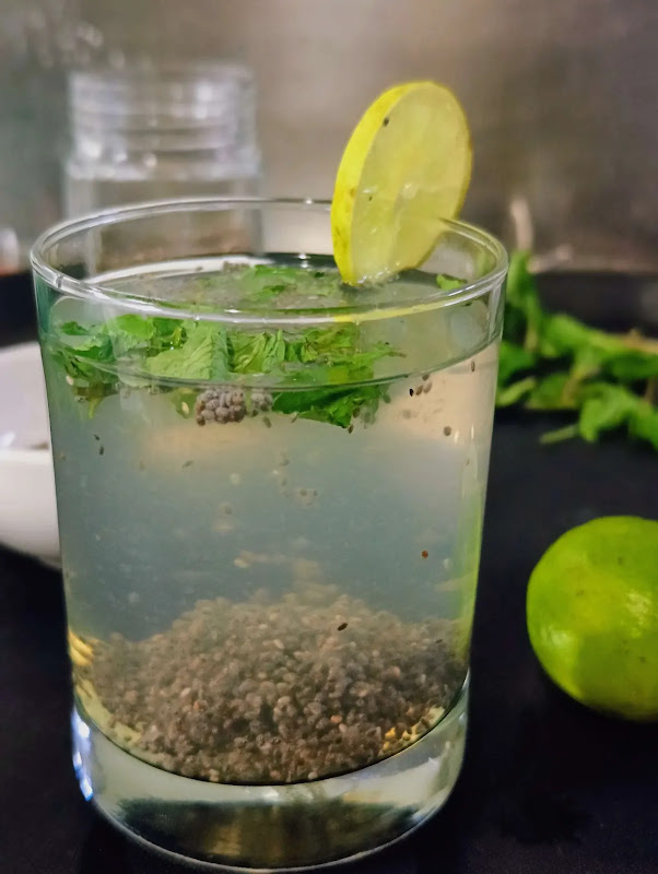 Classic Zest: Lemon-Mint Chia Detox Water