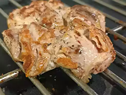 How Long to Bake Chicken Thighs? (Time & Temperature Chart – Chef Guide)