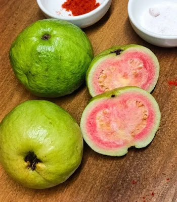 Guava Fruit Guide: Nutrition, Hindi Name, Benefits & Varieties
