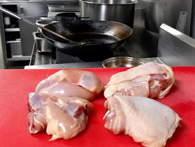 Chicken Thigh Nutrition : Calories, Protein & Macros Explained