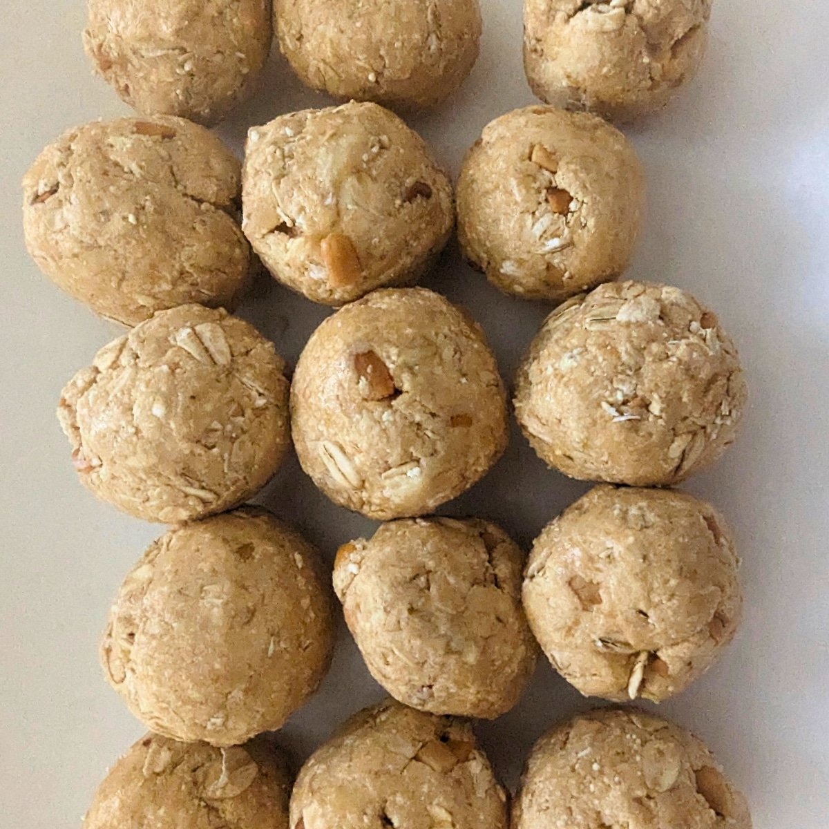 4 Ingredient Peanut Butter Energy Balls