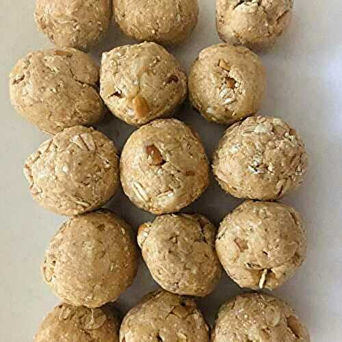 4 Ingredient Peanut Butter Energy Balls