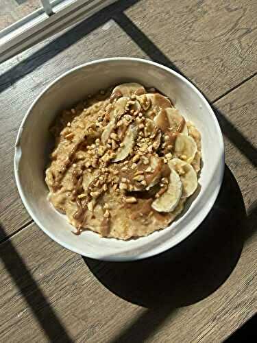Peanut Butter Banana Protein Oatmeal