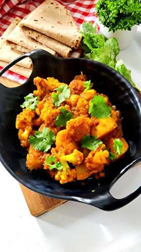 Aloo Gobi Masala (Potato Cauliflower Curry)