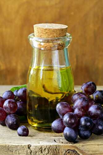Top 10 Grapeseed Oil Benefits for Skin