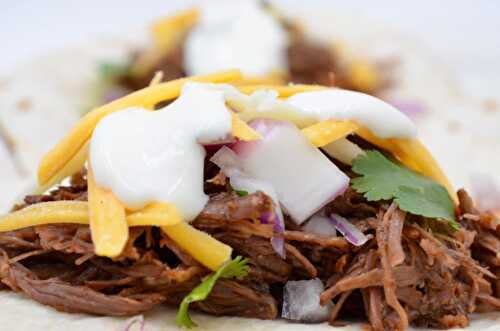 Super Easy Garlic Lime Crema