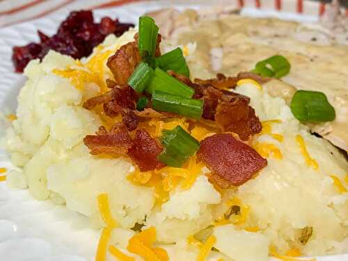 Instant Pot Bacon and Cheese Mashed Potatoes