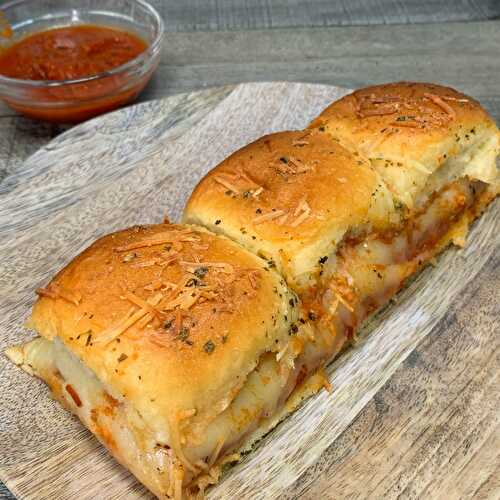 Pepperoni Pizza Sliders