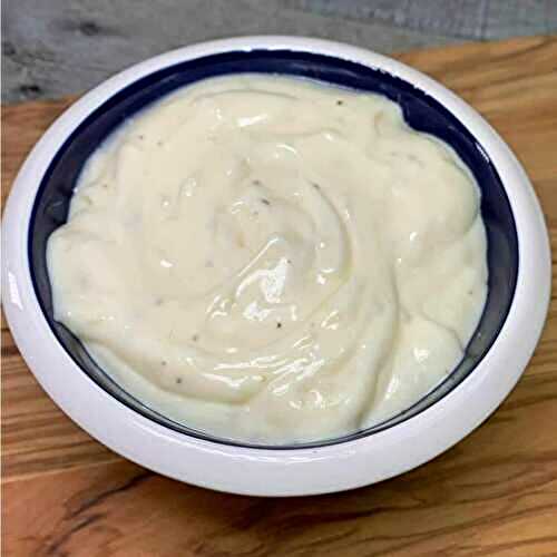Easy Garlic Aioli