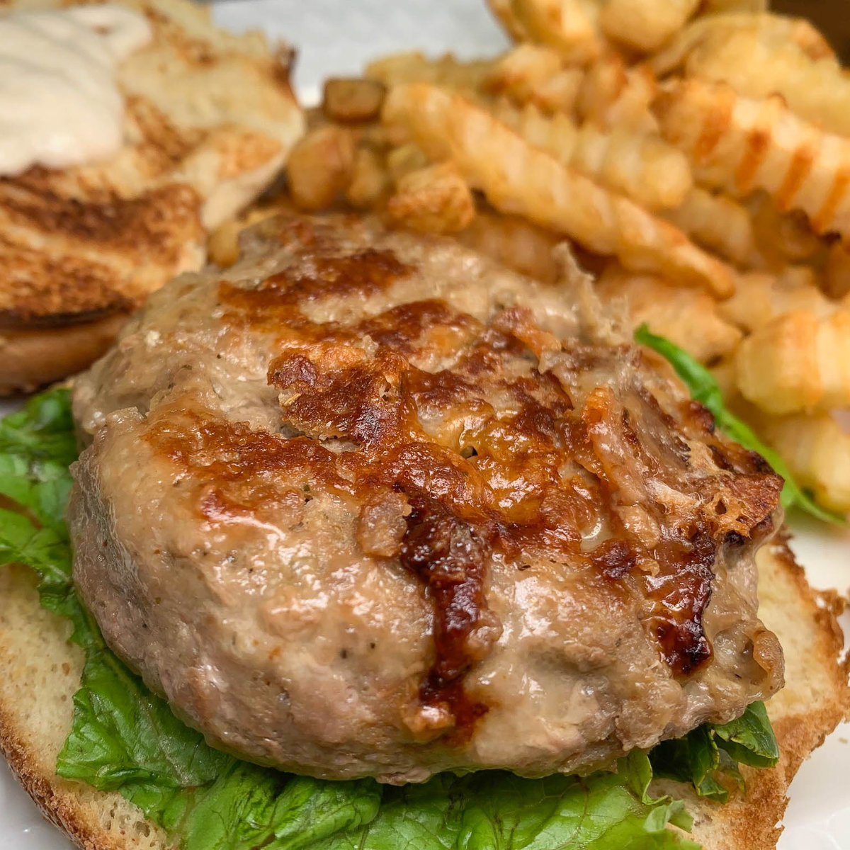 Turkey Burgers with Horseradish and Cheese