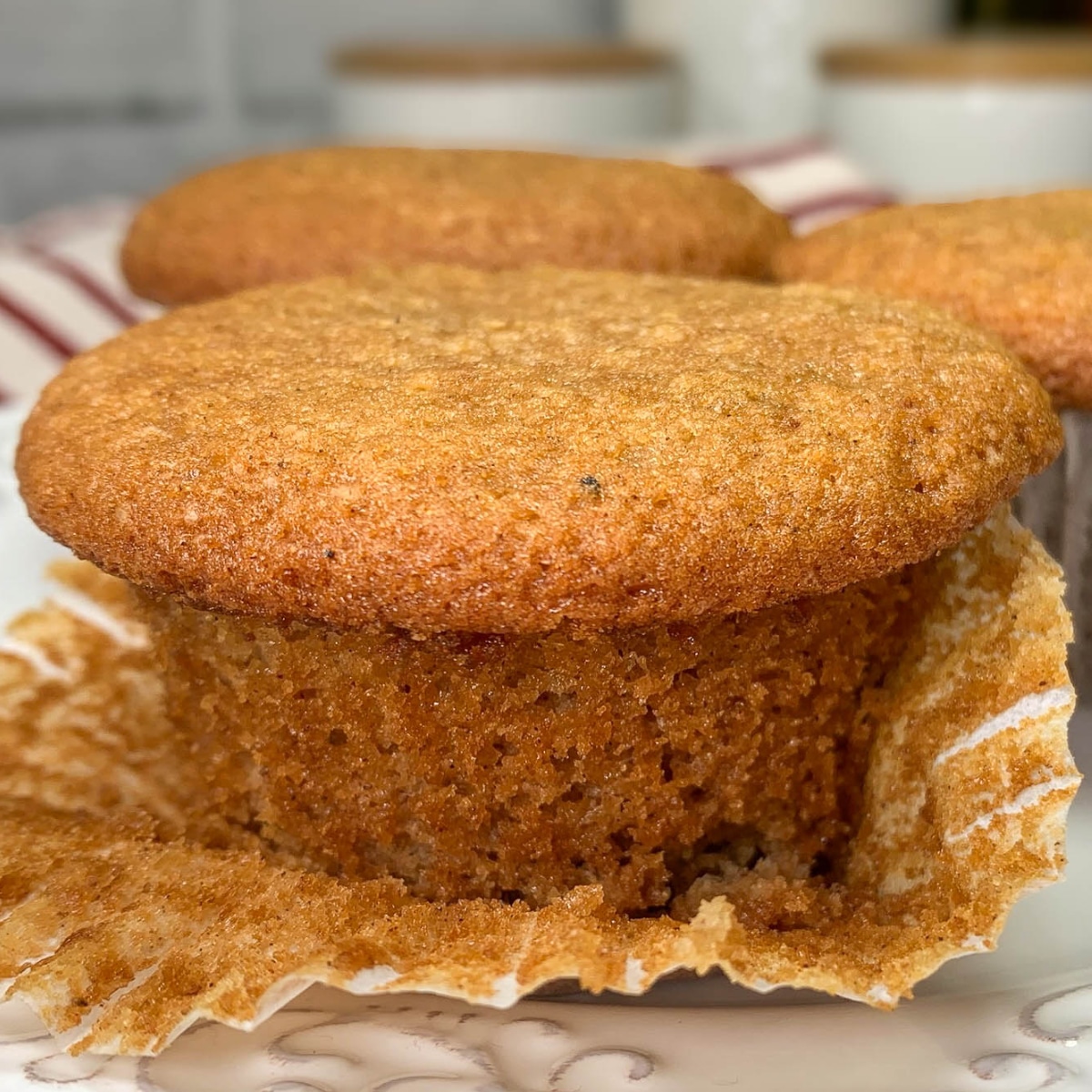 Simple Applesauce Muffins