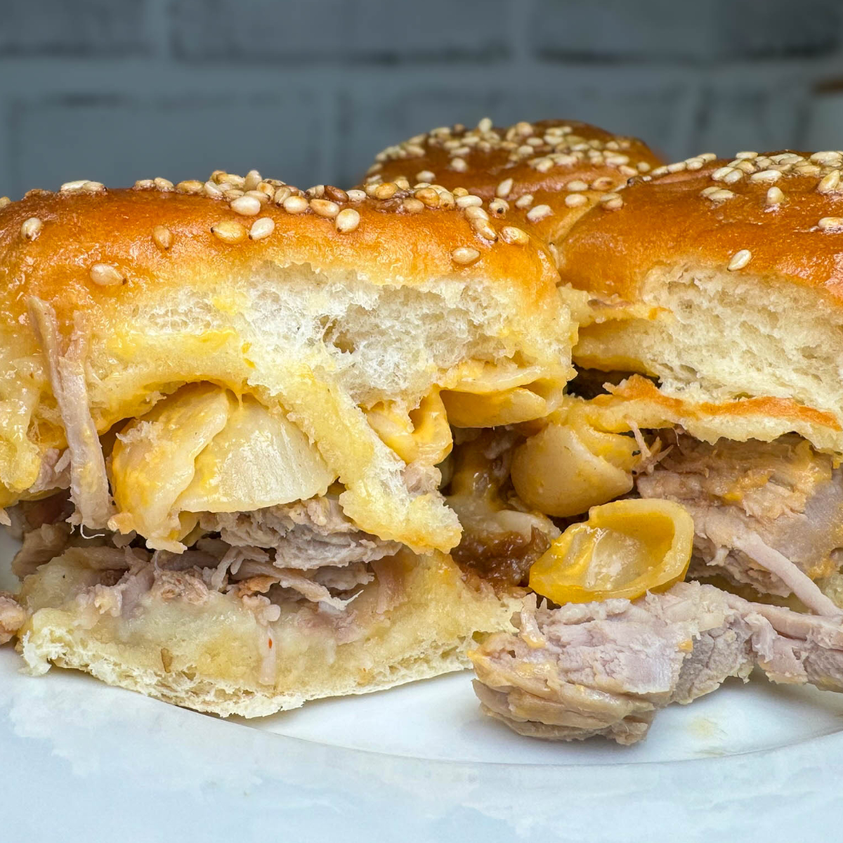 Pulled Pork Mac and Cheese Sliders