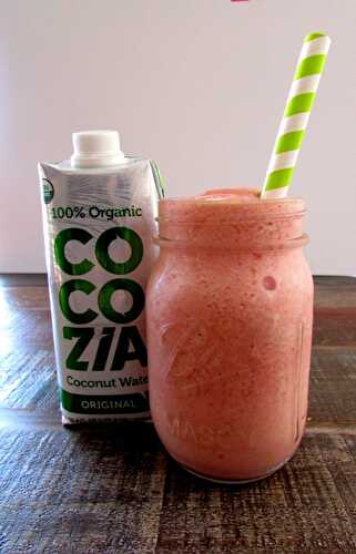 Cocozia Coconut Water Review, Giveaway and 3 Ingredient Smoothie Recipe!