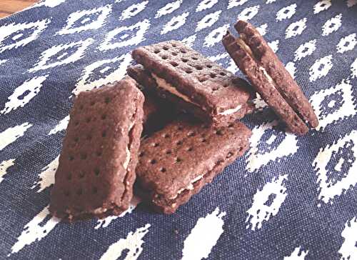 Bourbon cream sandwich biscuits