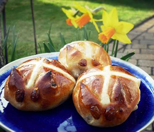 Easter Hot Cross Bunnies
