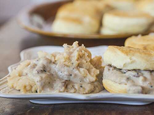 Mashed Potatoes With Sausage Gravy