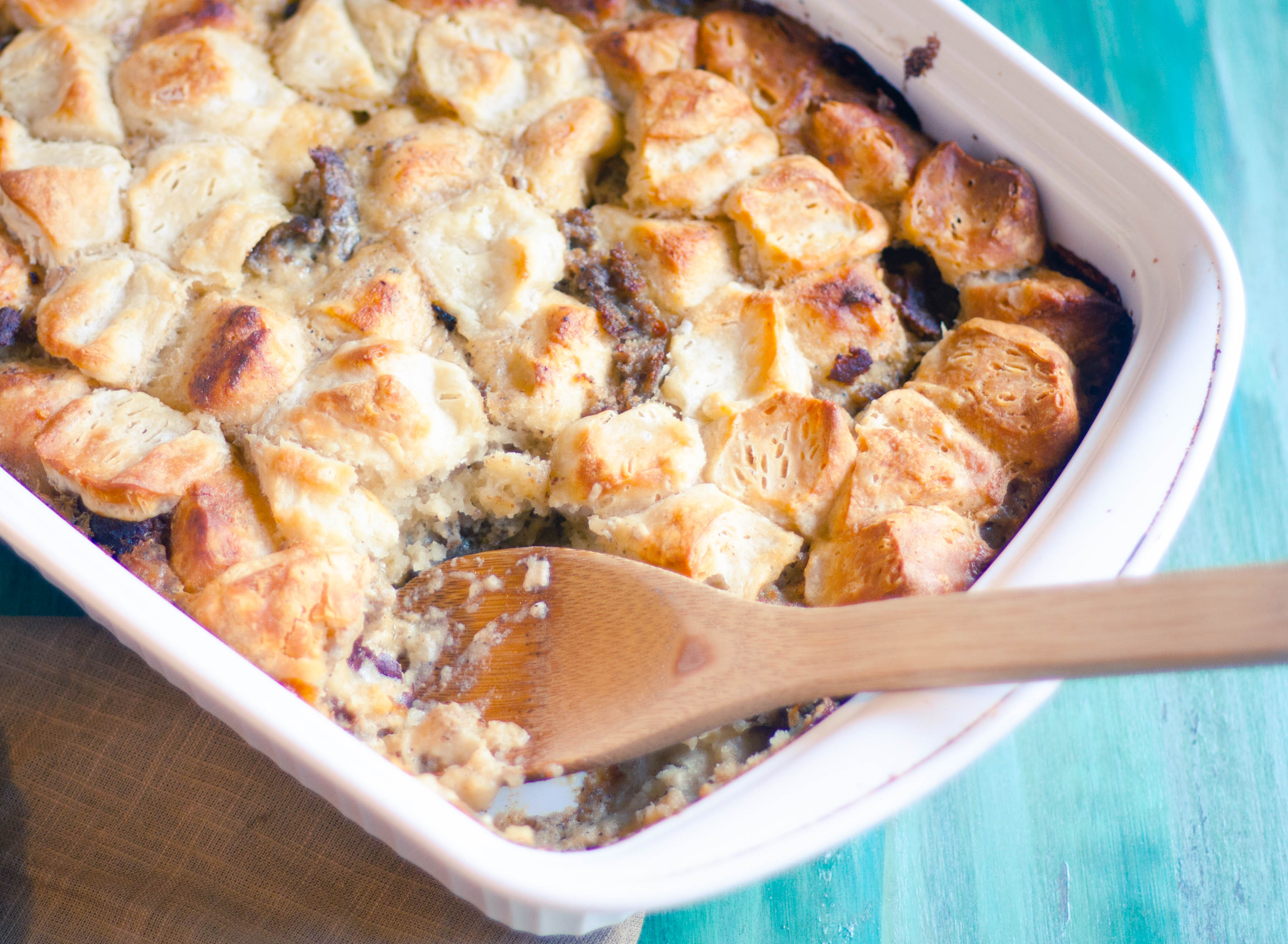 Biscuits and Gravy Casserole