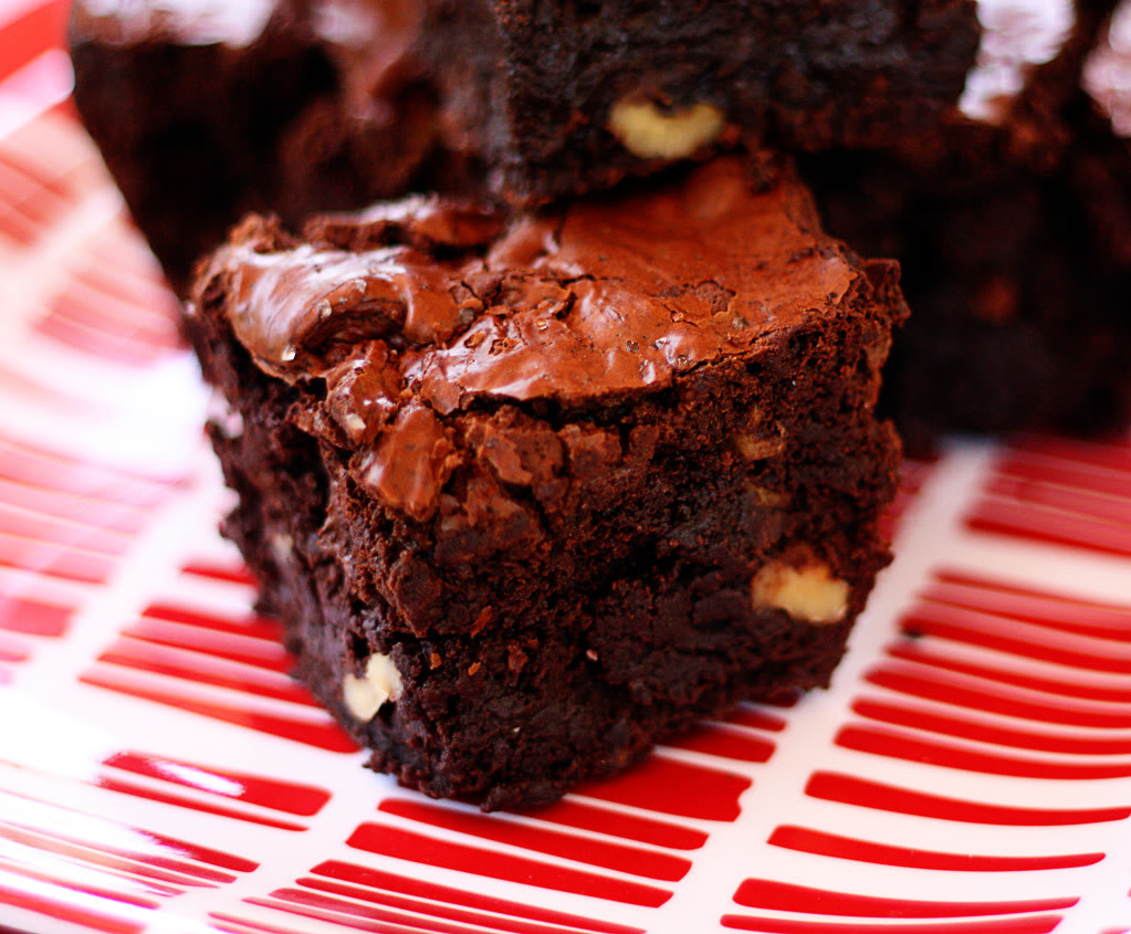 Jumbo Walnut Fudge Brownies