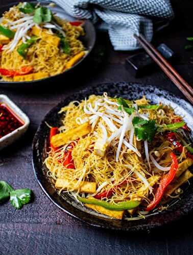 ( Vegan) Singapore Noodles- popular takeout made at home( 1 cup= 250ml, 1 Tbsp= 15ml))