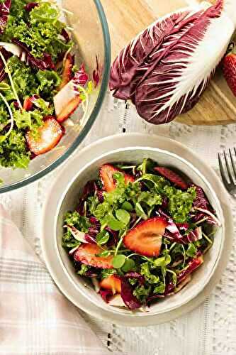 BEST KALE SALAD WITH STRAWBERRIES