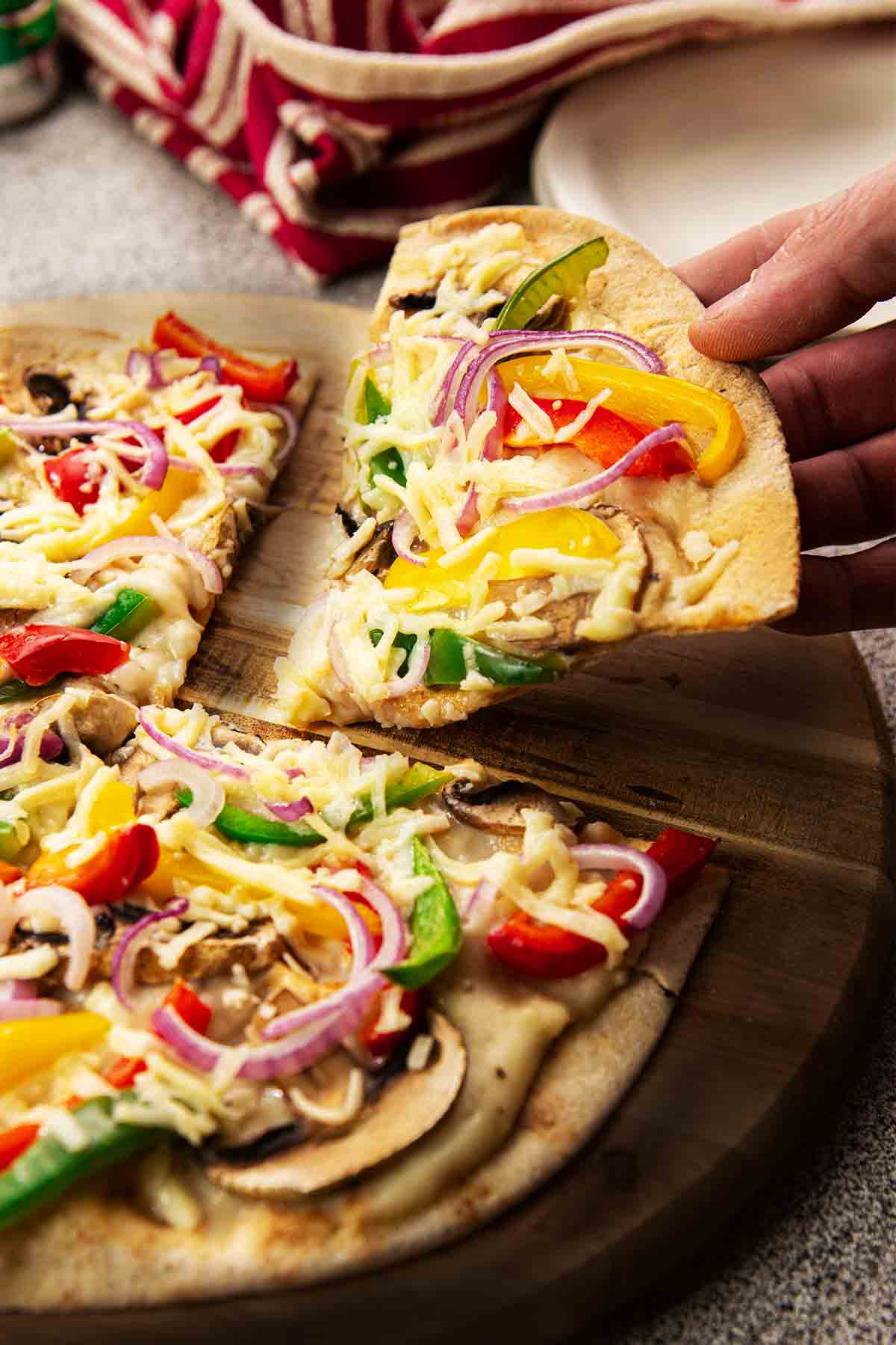 Vegan White Sauce Pizza with Lebanese Bread (30 Mins Meal)