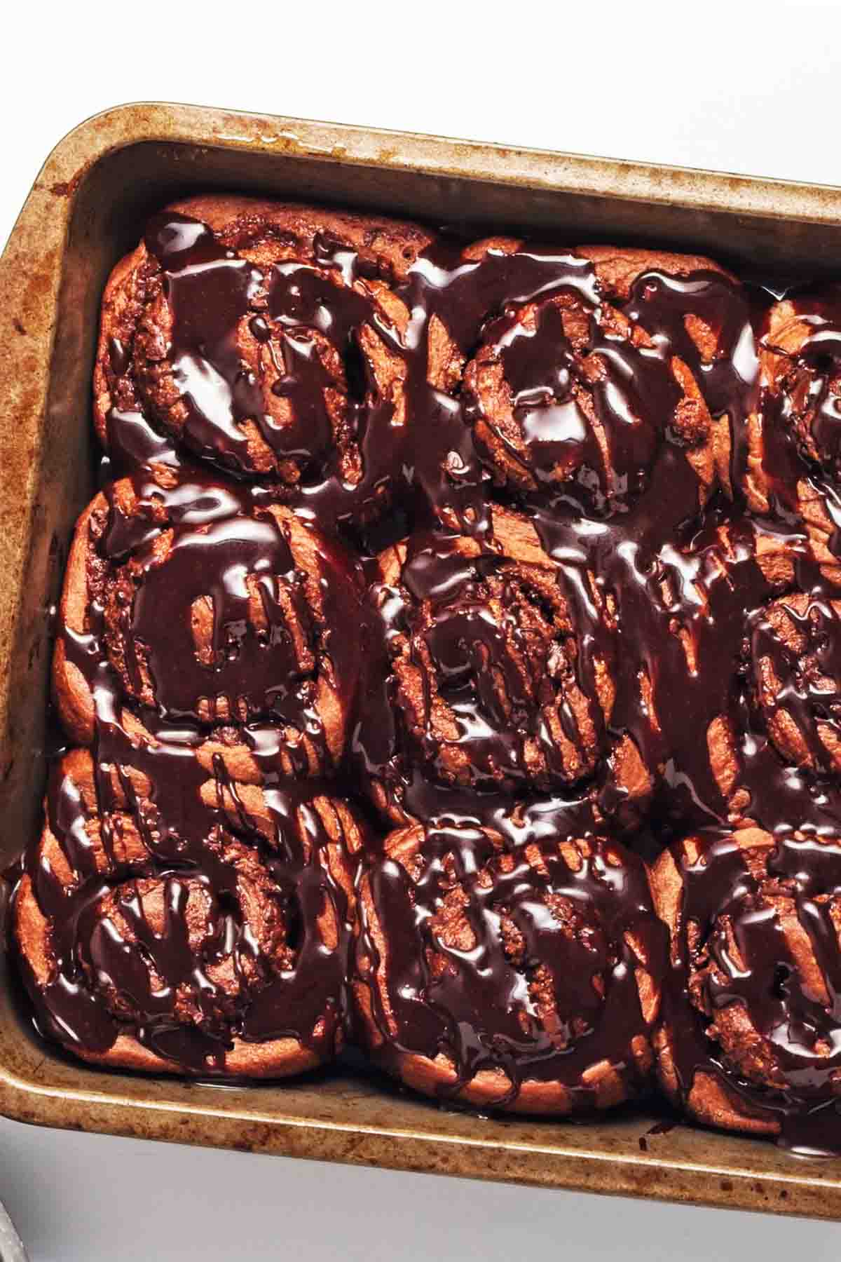 Vegan Chocolate Cinnamon Rolls