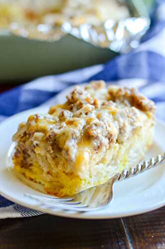 Biscuits and Gravy Bubble Bake - Keat's Eats