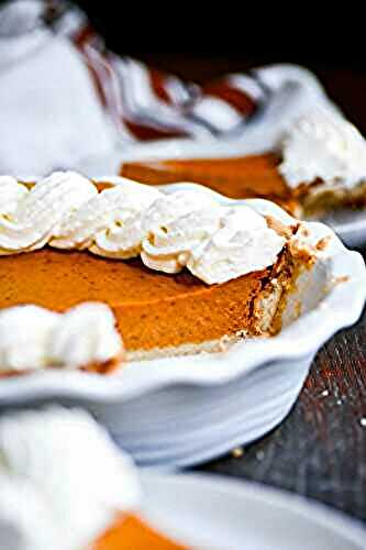 Easy Pumpkin Pie Recipe (Creamy, Classic, and Perfect for Thanksgiving)