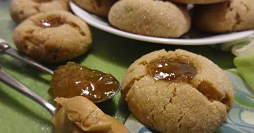 BISCUITS AU BEURRE D’ARACHIDE ET À LA CONFITURE / PEANUT BUTTER JAM COOKIES / GALLETAS CON MANTEQUILLA DE MANI Y MERMELADA / بسكوي بزبدة الفول السوداني