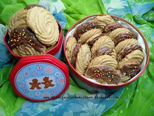 BISCUITS AUX ÉPICES / SPICES COOKIES / GALLETAS DE ESPECIAS /  بسكوي بالبهارات