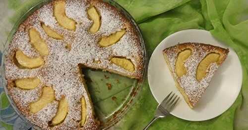 GÂTEAU AUX POMMES / APPLE CAKE / BIZCOCHO DE MANZANA / كيكة التفاح