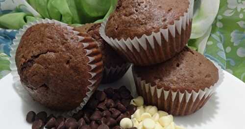 MUFFINS AU CHOCOLAT / CHOCOLATE MUFFINS / MUFFINS CON CHOCOLATE /مافن بالشوكولاطة