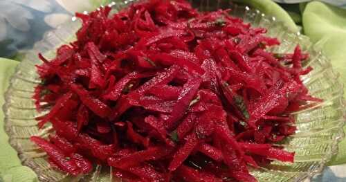 SALADE DE BETTERAVE CRUE / RAW BEETROOT SALAD / ENSALADA DE REMOLACHA CRUDA / سلطة الشمندر الني
