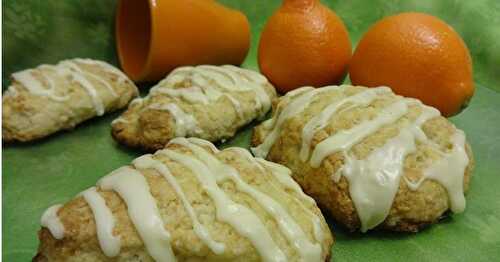 SCONES À L’ORANGE / ORANGE SCONES / SCONES DE NARANJA / خبز (السكون) بالبرتقال