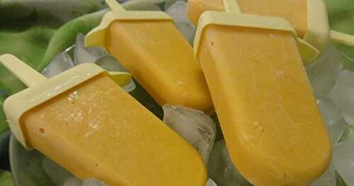 SUCETTES GLACÉES À LA MANGUE / MANGO ICE POPS / PALETAS HELADAS DE MANGO /  مصاصات المانجو المجمدة